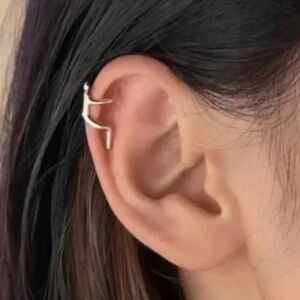 ❤️ FREE Man Climbing Boho Peasant Minimalist Modern Art Chic Earring Ear Cuff